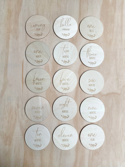 Set Of 15 Wooden Milestone Discs